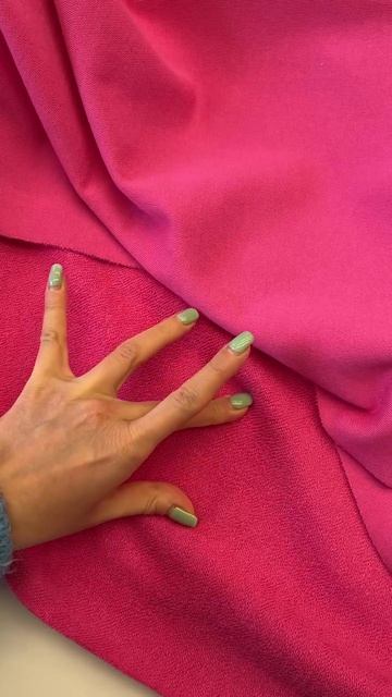 Скидка -25% . Футер Gucci в ярком розовом цвете, для комфортных комплектов 🏃♀️