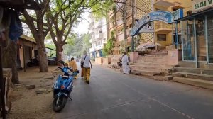 Про Хелену... Вечером уезжаеть... Снова в путь. Прощальный утро в Путтапарти. Идём на реку. (1)