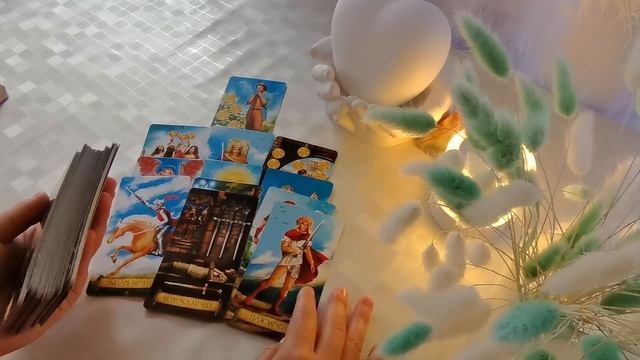 Что у мужчины загаданного сейчас в жизни творится❓ смотреть онлайн