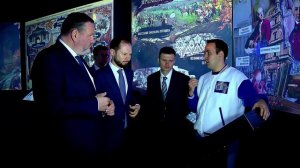 Виталий Королев одним из первых посетил мультимедийную выставку -Сказка про сказки-