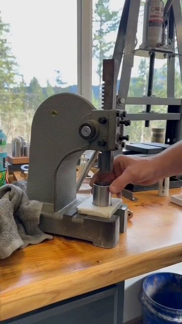 Видео от Делай Сам | Ремонт и Стройка