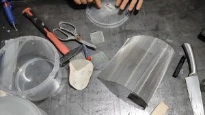 Дешевые и простые потолочные кормушки для пчёл своими руками из ПП вёдер