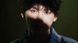 YAOCHEN выпустил новую песню «ROLL THE DICE», написанную, сочинённую и спродюсированную #BangChan