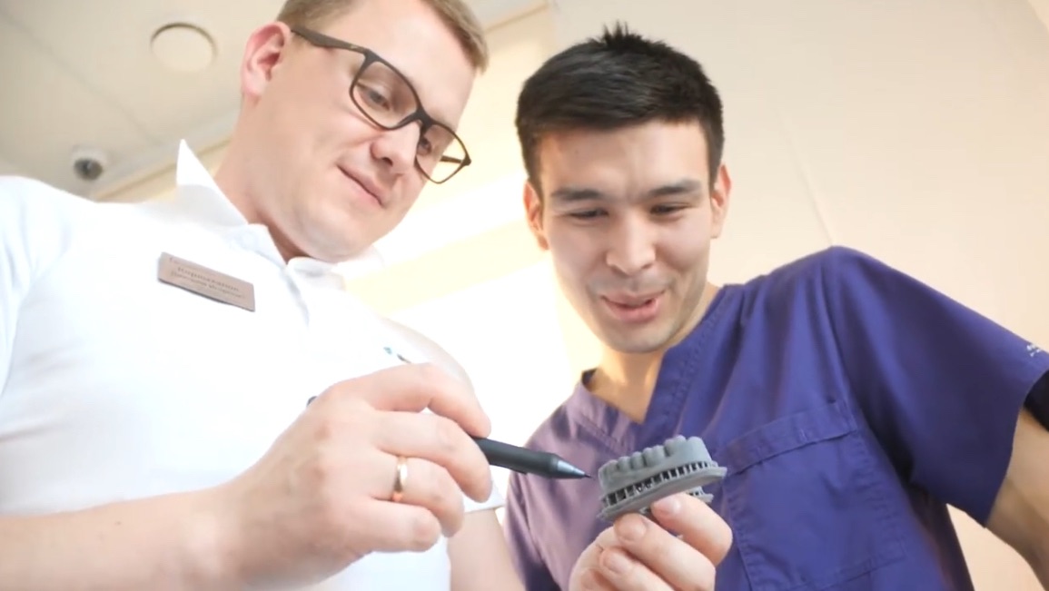 «СТОМПРАКТИКА.РФ»: Имплантация - это надежно!