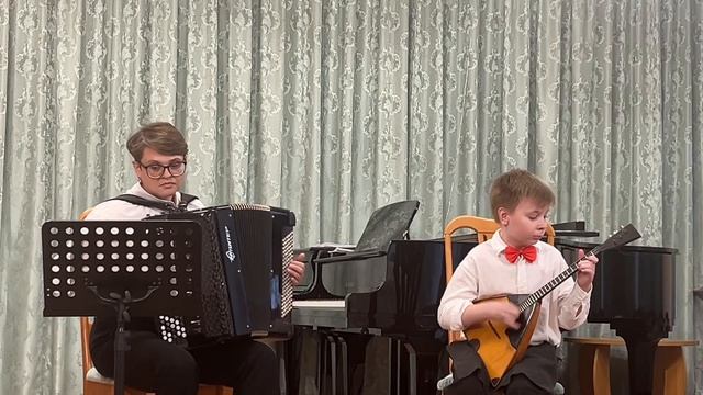 Б. Трояновский «Уральская плясовая»