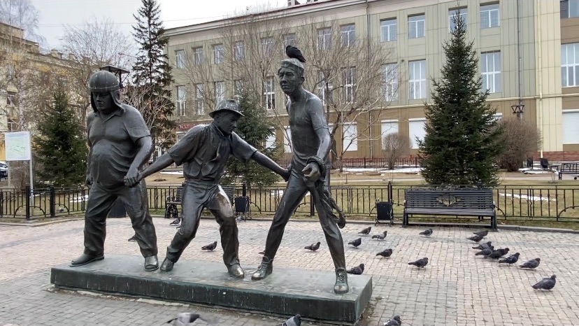 ПРИЕХАЛИ В ИРКУТСК😄 ГУЛЯЕМ ПО ГОРОДУ🤗НОВЫЙ ТЕРМИНАЛ В АЭРОПОРТУ 👍