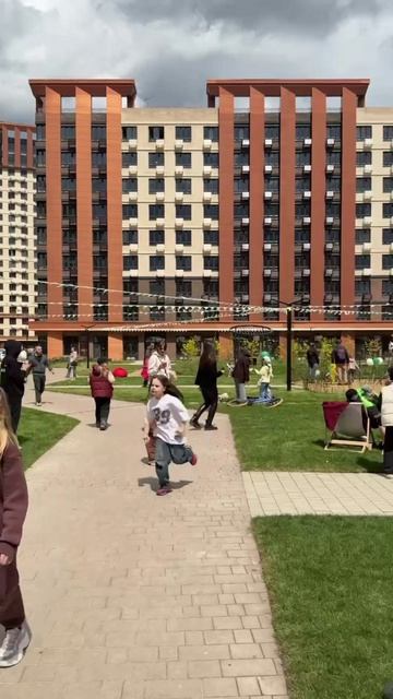 Отличный жилой комплекс на ближнем западном обходе! Сейчас много акций и крутых предложений!