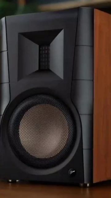 В чем секрет китайских мастериц на заводе HiVi Swan?!