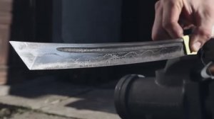 Сковали самурайский меч из ржавого металлолома