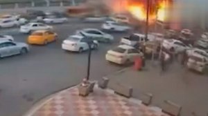 В Ираке грузовик без тормозов протаранил десятки машин