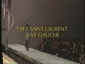 Показ женской коллекции Yves Saint Laurent Rive Gauche осень-зима 1999-2000
