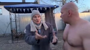 Вонючий БОМЖ ЗРЯ ПОЛЕЗ к ДЕВУШКЕ ЛЁХИ! ВТАЩИЛ АЛКАШУ!