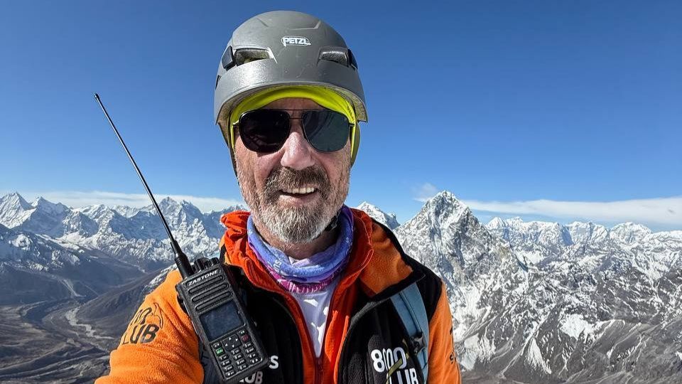 Репортаж Александра Абрамова с восхождения на пик Лобуче экспедиции "Эверест - 2026" Клуба 7 Вершин