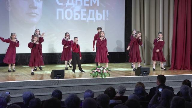 «Я бы хотела нарисовать мечту» - исп. вокальная группа «Вивашки» ДШИ «Фантазия» Автор Олег Газманов