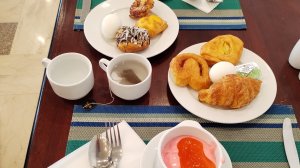 Завтрак в Marlin inn azur resort. Анимация.
