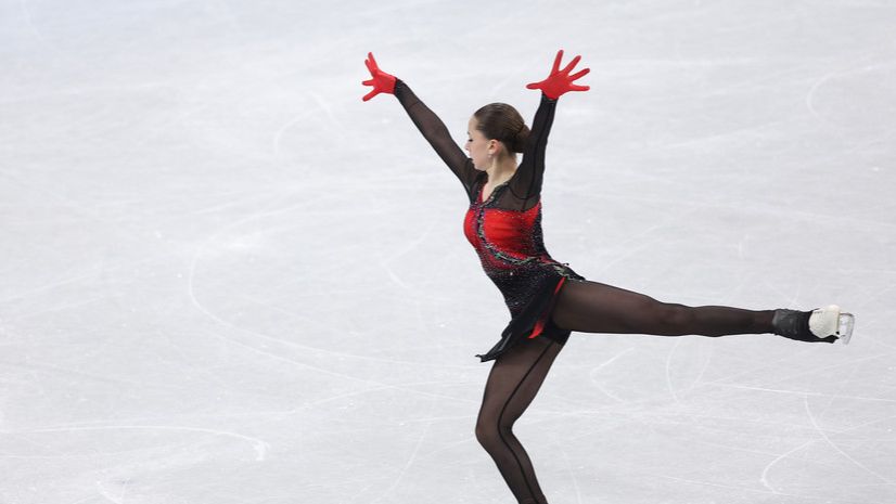 Валиева и Игнатова. Татьяна Навка собрала Семенович, Жасмин и Смехову на девичнике.