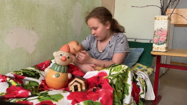 Конкурс чтецов Виват Победа! стихотворение Н. Алимовой А у куколки есть ножки