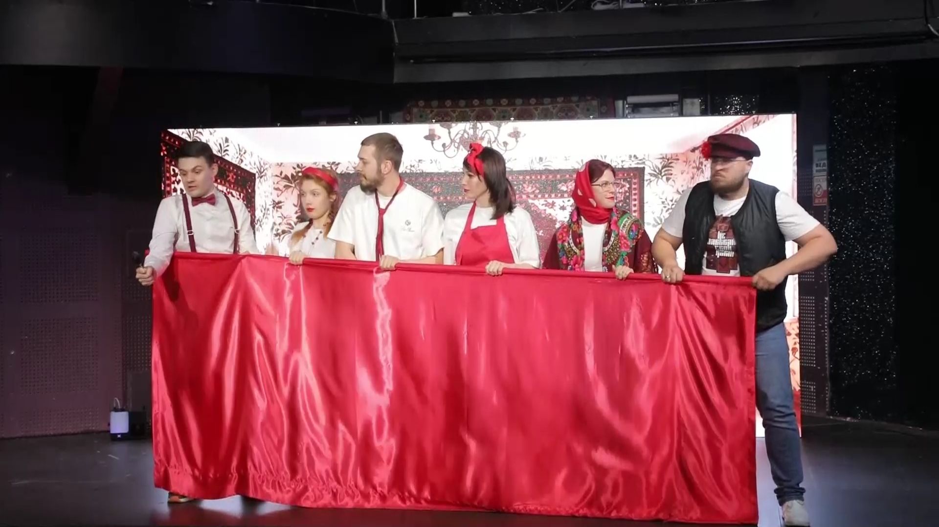 В Нефтеюганске муниципальные работники соревновались за звание самых творческих и спортивных