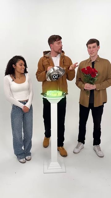 Вы бы пошли на свидание с ним за 10 000 долларов