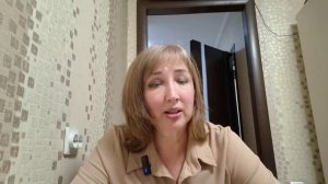 Бьет, значит НЕ любит)))