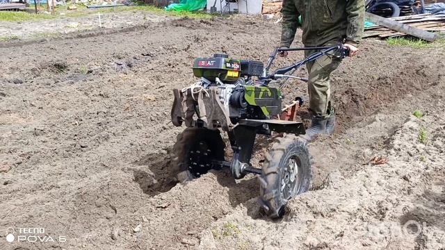 Маленький М/б, пашем!