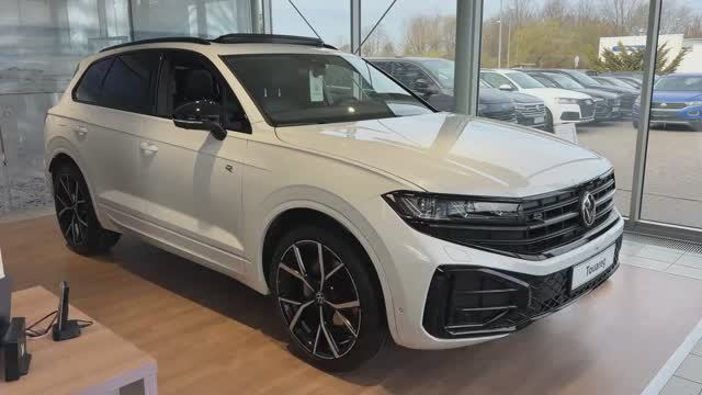 VW Touareg 2026 обзор