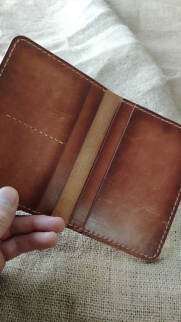 Обложка для паспорта с гравировкой фото.