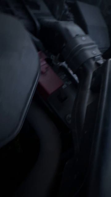 непонятный звук 4b11 на горячую