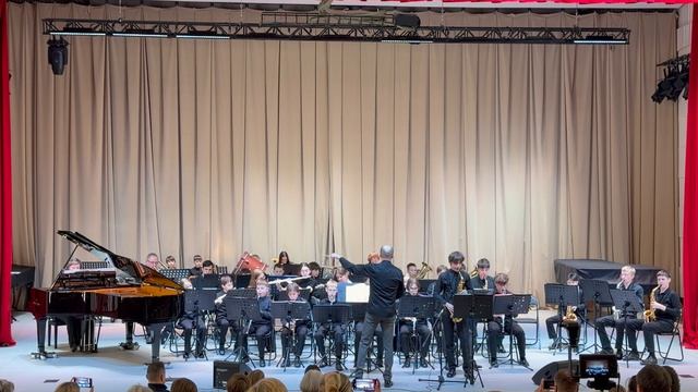 А. Пьяцолла «Забвение» солист Арсений Зубарев