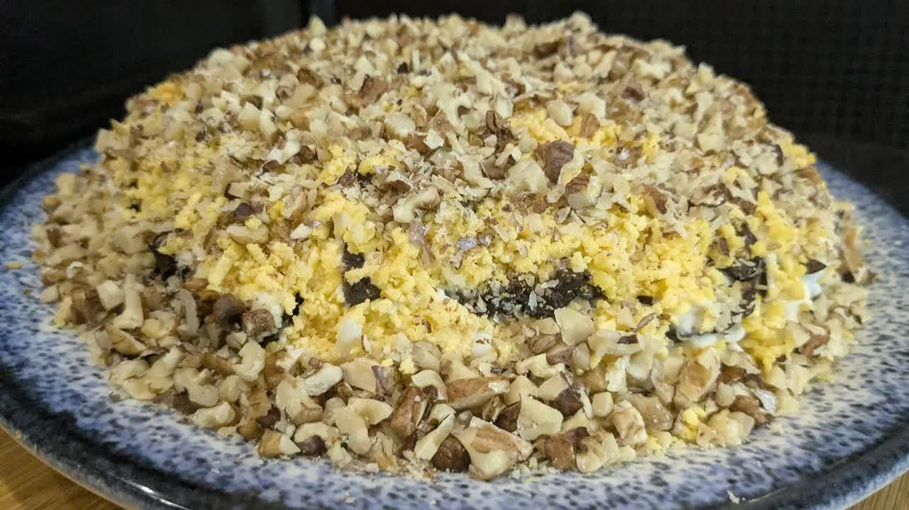 Кто еще не пробовал этот САЛАТ обязательно готовьте мы в восторге! Просто белковая бомба!