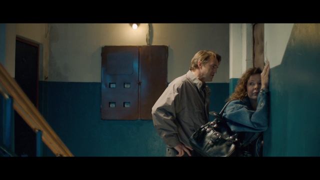 Фильм Батя (2021)раскладывание пластмассовых солдатиков строго по родам войск