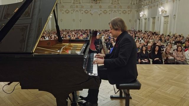 МОЦАРТ. ВСЕ СОНАТЫ И ИЗБРАННЫЕ ПЬЕСЫ ДЛЯ ФОРТЕПИАНО. ПЕТР ЛАУЛ. Концерт второй