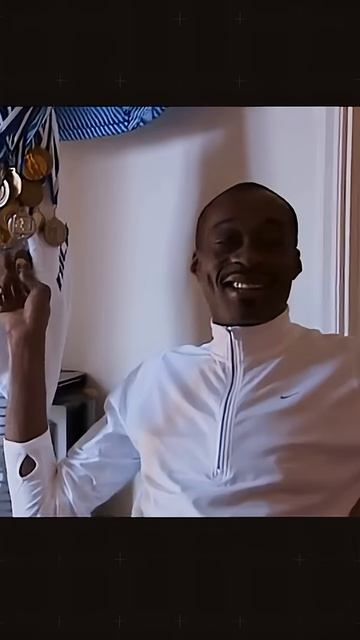  РОДИТЕЛИ ЯННИСА БРОСИЛИ ЕГО ТАЙНЫЙ БРАТ АДЕТОКУНБО