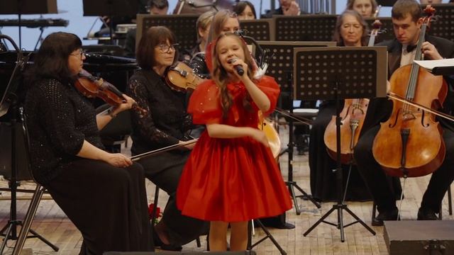 Таскина Дарьяна Песня Красной шапочки А.Пахмутова.mp4