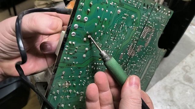 Самая распространенная неисправность всех Кинескопных ТВ. Простой ремонт телевизора DAEWOO KR-14U1T