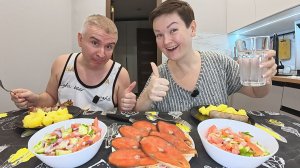 Мукбанг ОБМЫЛИ ДОРОГУЮ ПОКУПКУ! Вован ИГРАЕТ, а я РАБОТАЮ с Кратосом) ПРАЗДНИЧНЫЙ семейный ужин