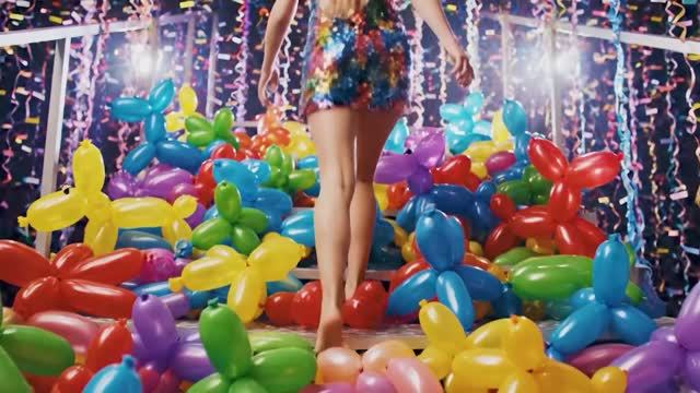 По какой лестнице вы бы осмелились пройти? Ультра-расслабляющая удивительно приятная анимация