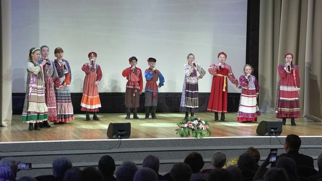 «Спасибо деду за Победу» исп. вокальный коллектив «Затейники» ЦКД «Родник»