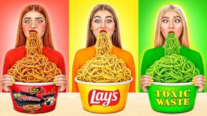 24 Часа Едим Еду Одного Цвета Челлендж # Съедобная Битва от Jelly DO Challenge