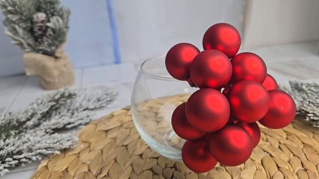 ГРОЗДЬ стеклянных матовых шариков на проволоке 12 шаров по 25 мм цвет: красный 2000660