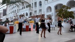 Танцы на ужин в Oz Hotels Side Premium 5*. Отдых в Турции. Отели Турции. Сиде.