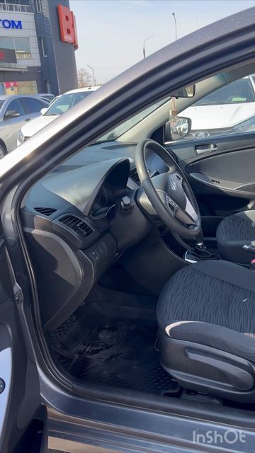 Продается HYUNDAI Solaris /Авто с пробегом