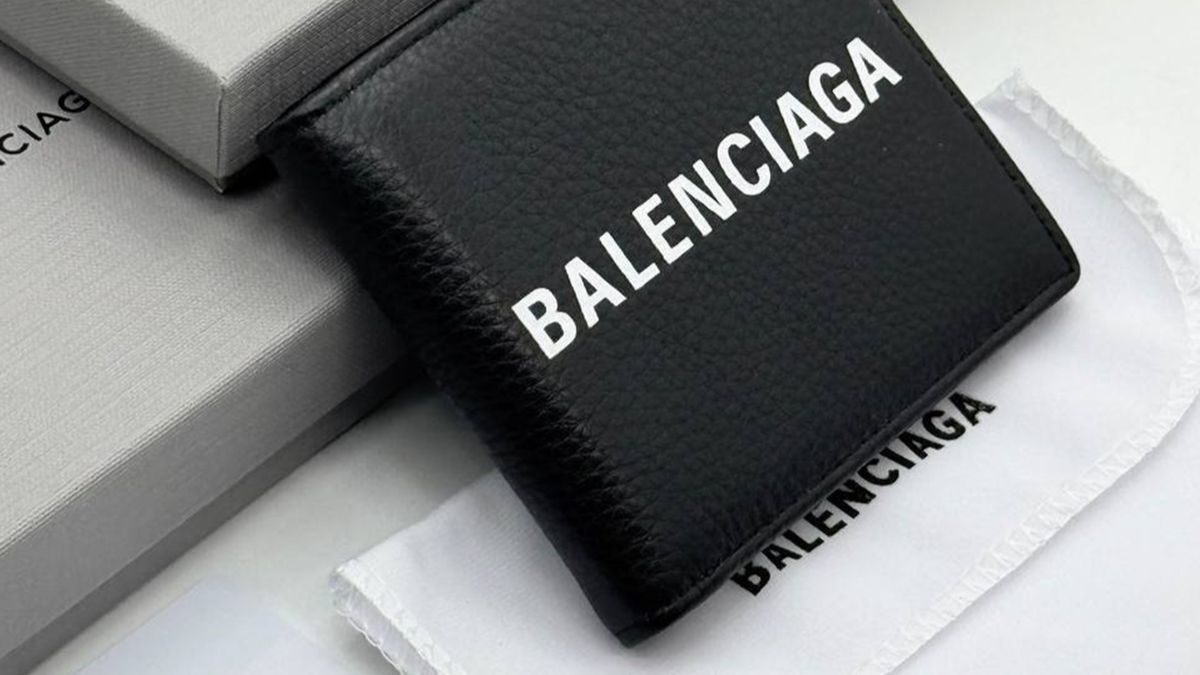  КОШЕЛЁК BALENCIAGA кожаный.