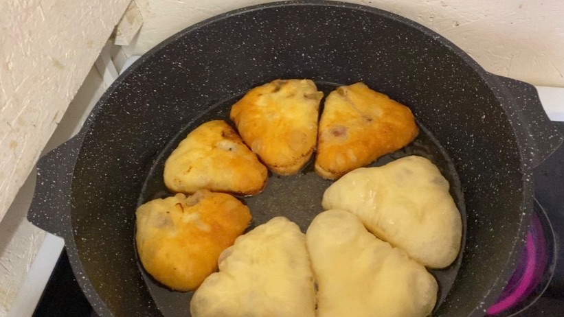 Жарю беляши на даче