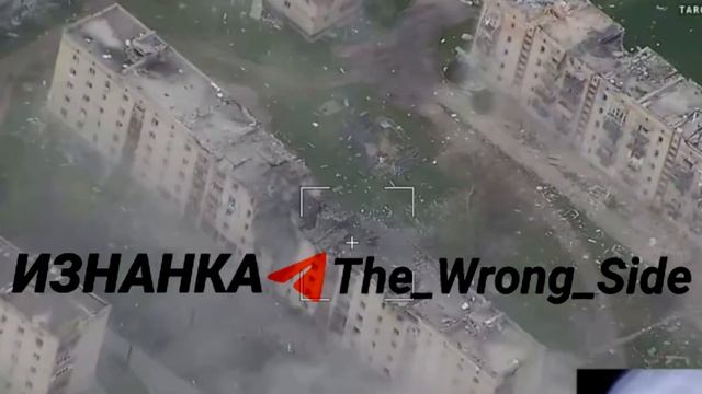 На кадрах поражение по порядку:
ПВД ВСУ ФАБами-500 в н.п.Красноярское
ПВД 120 обр ТерО ВСУ