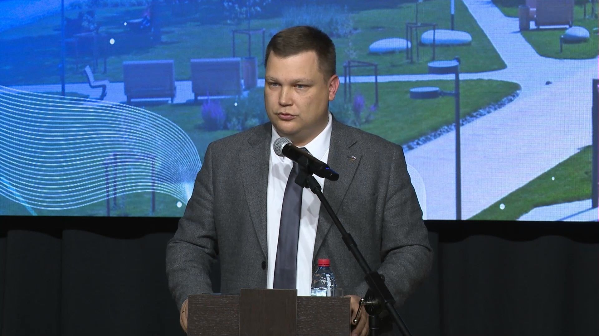 Благоустройство озеленение и транспорт: главные темы отчета Бориса Ясинского