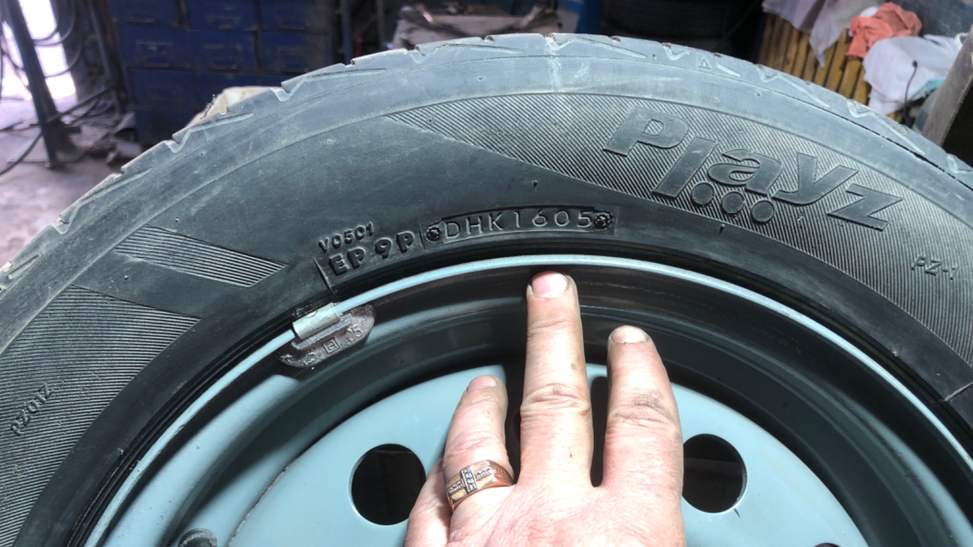 Колесо бу Bridgestone Playz 17565 R14 82 Н на ВАЗ