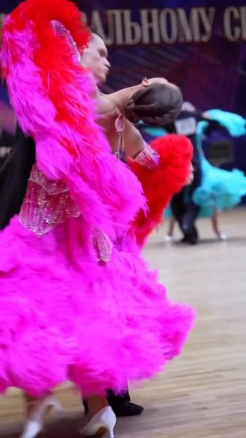 С Международным Днем Танца!