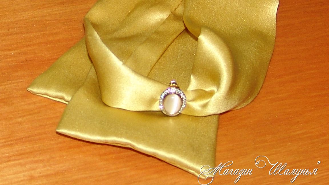 Шелковое колье ручной работы 