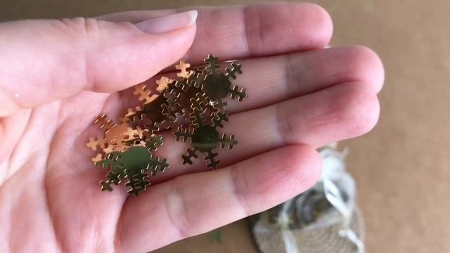 Блёстки СНЕЖИНКИ-КОНФЕТТИ золотые 25 г 1106318